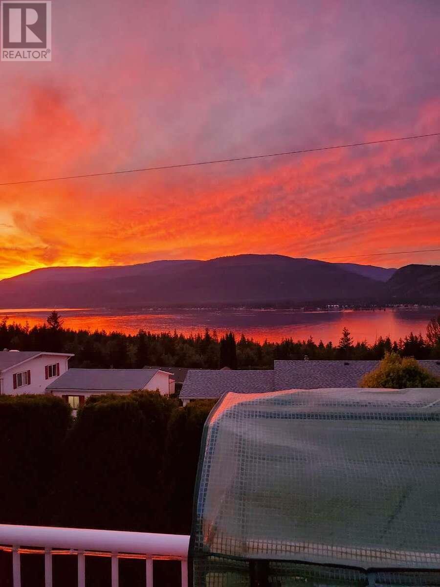 1510 Trans Canada Highway Unit# 32. Sorrento, British Columbia