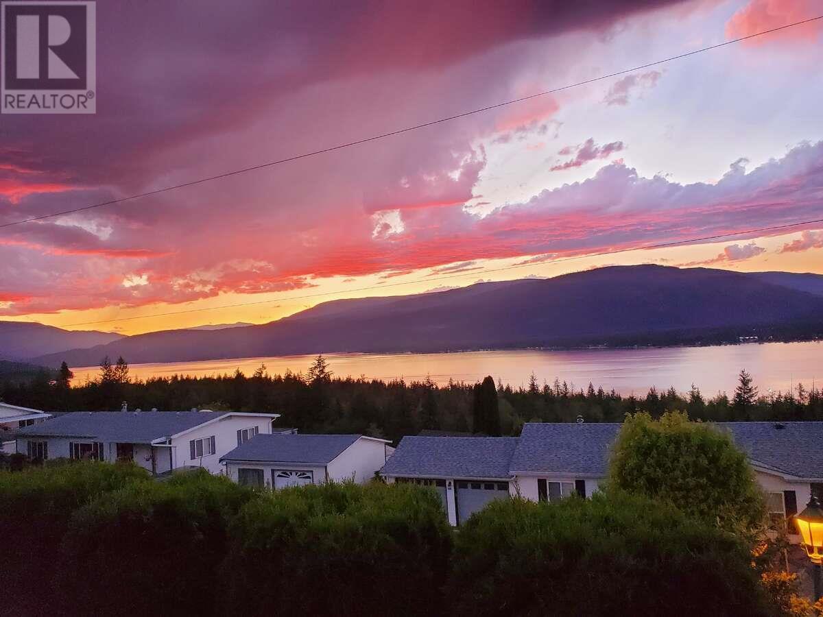 1510 Trans Canada Highway Unit# 32. Sorrento, British Columbia