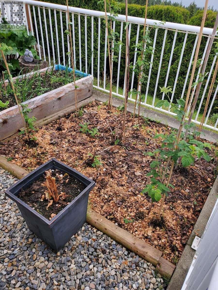 1510 Trans Canada Highway Unit# 32. Sorrento, British Columbia