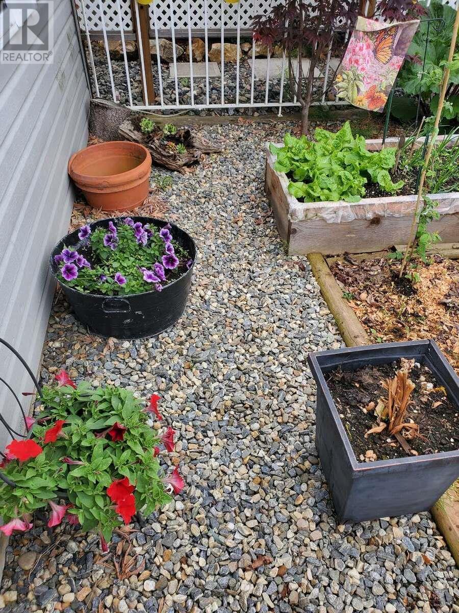 1510 Trans Canada Highway Unit# 32. Sorrento, British Columbia