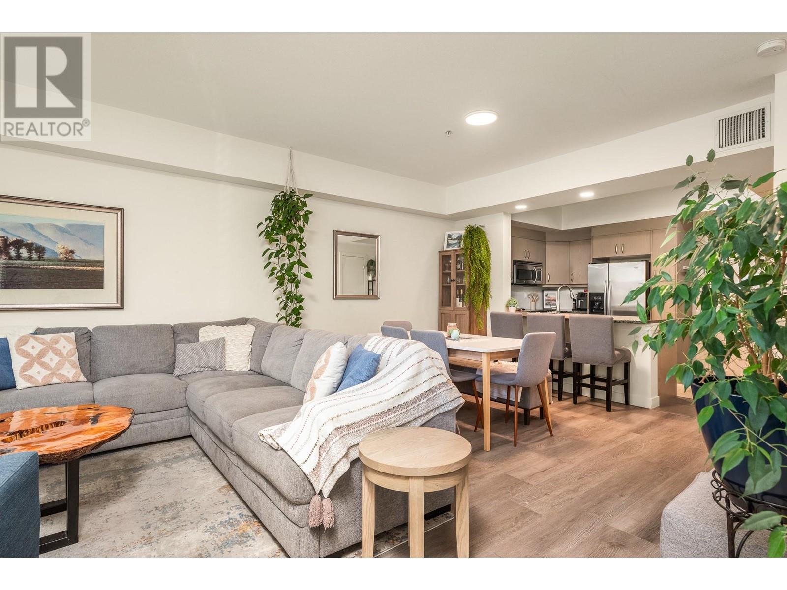 7343 Okanagan Landing Road Unit# 1124. Vernon, British Columbia