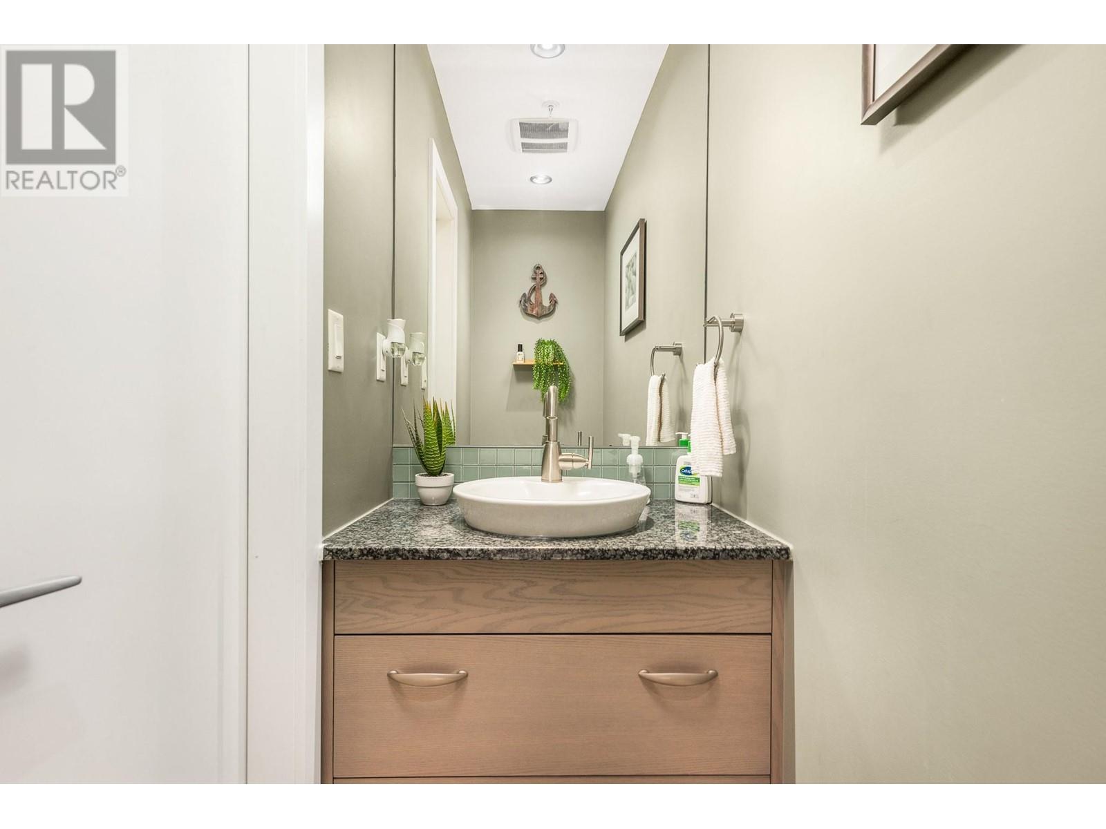 7343 Okanagan Landing Road Unit# 1124. Vernon, British Columbia