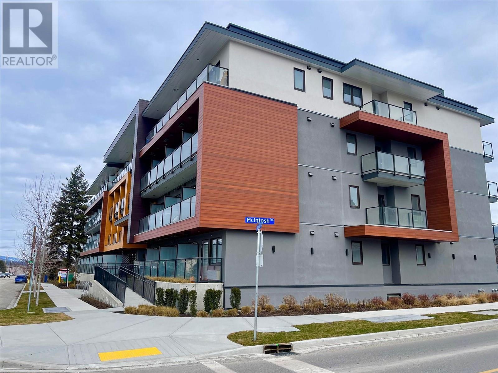 345 Dougall Road N Unit# 323. Kelowna, British Columbia