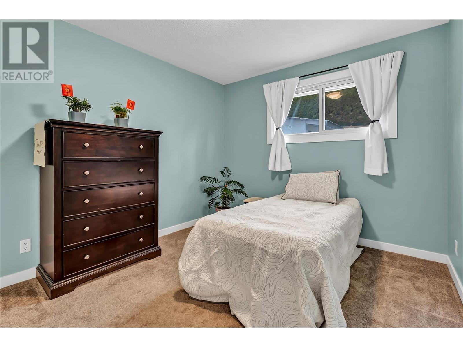 12818 Reynolds Avenue. Summerland, British Columbia