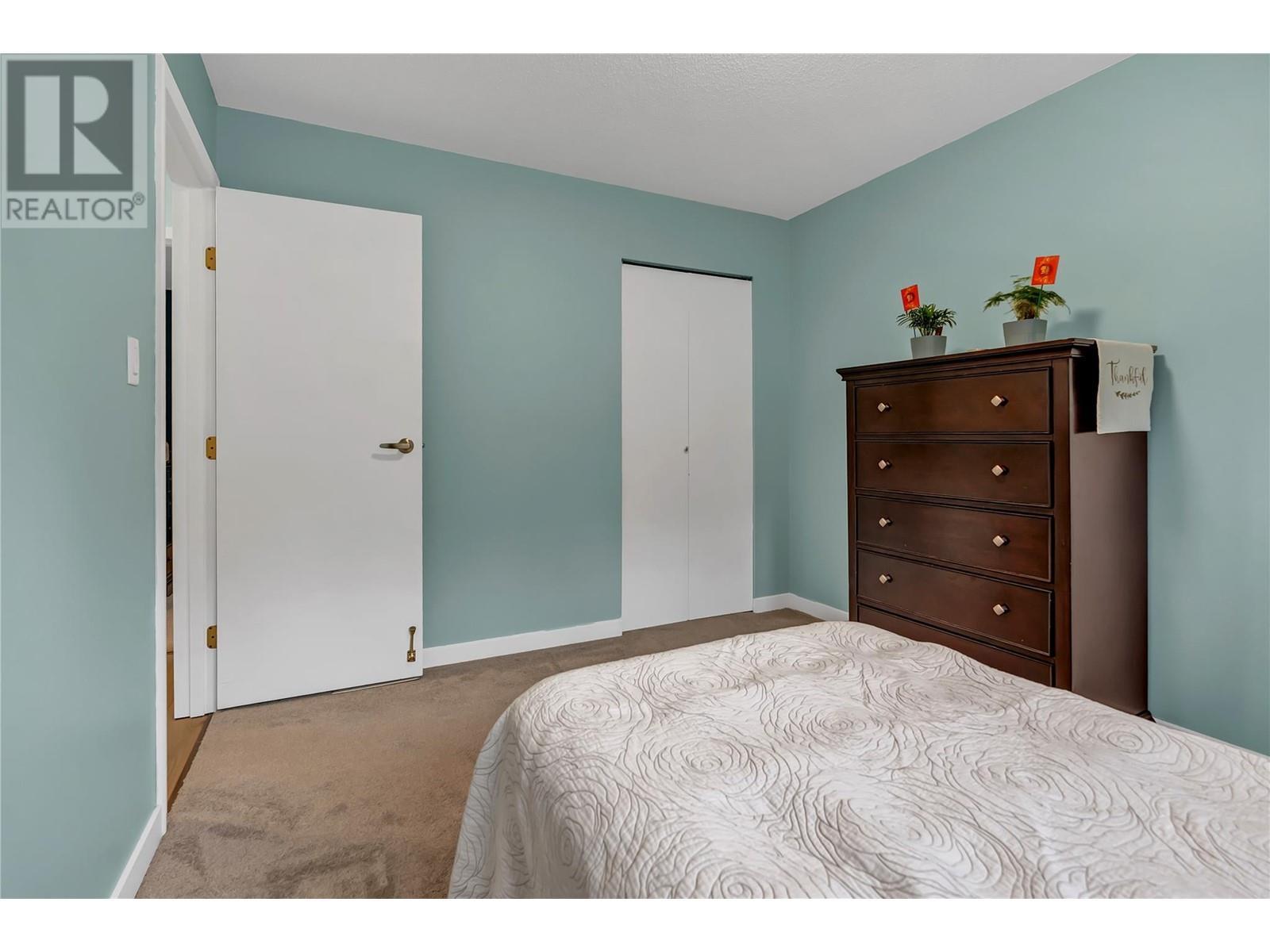 12818 Reynolds Avenue. Summerland, British Columbia