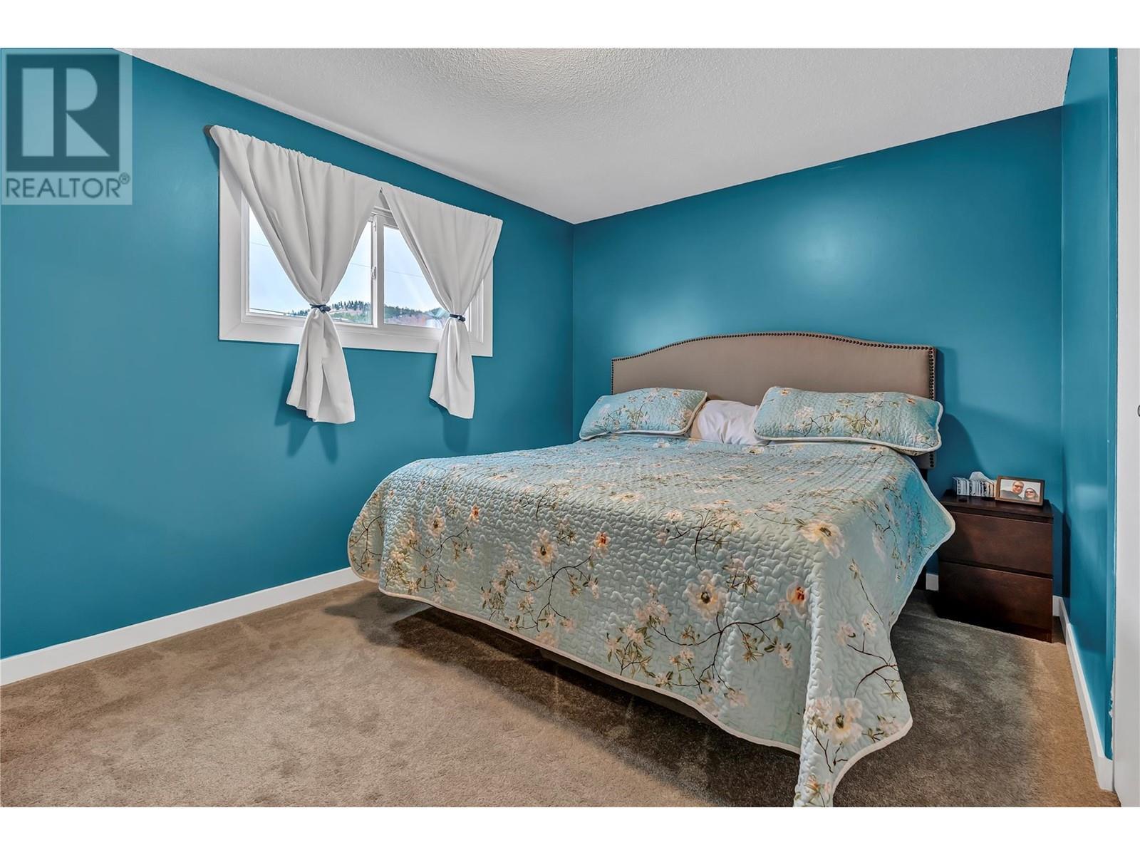 12818 Reynolds Avenue. Summerland, British Columbia