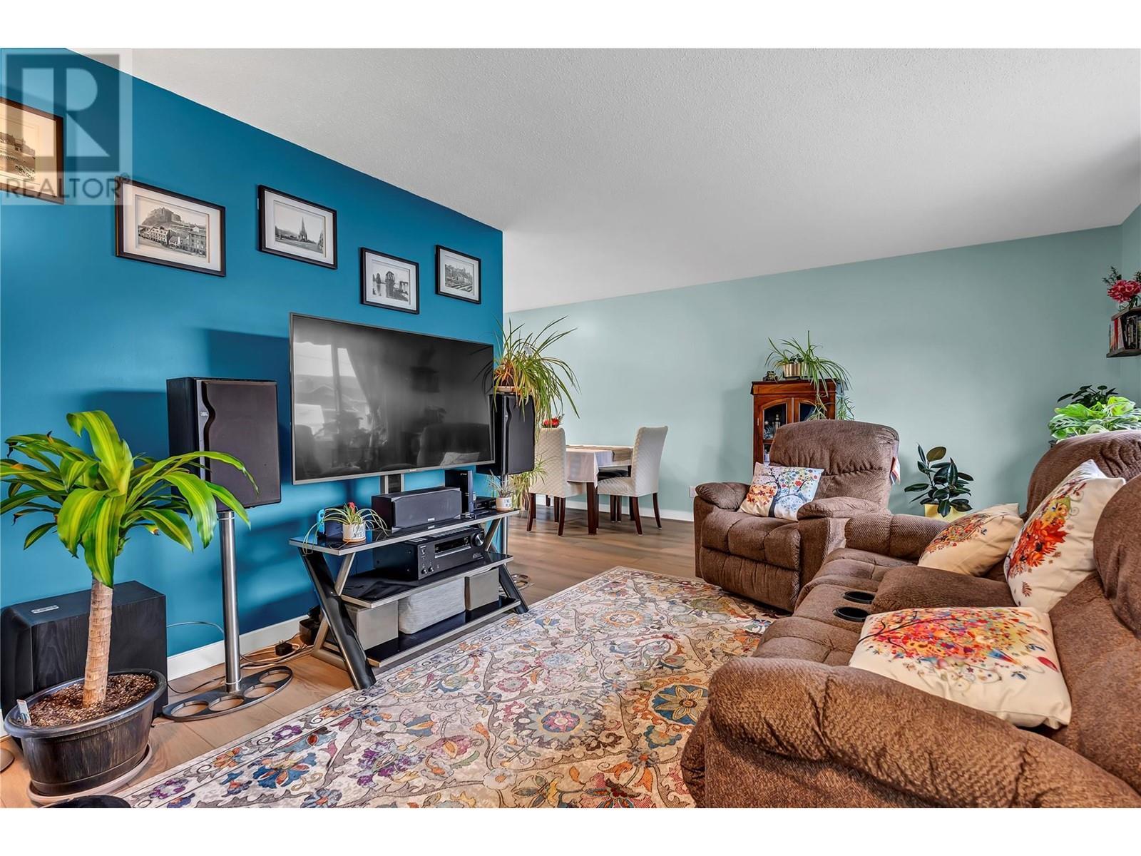 12818 Reynolds Avenue. Summerland, British Columbia