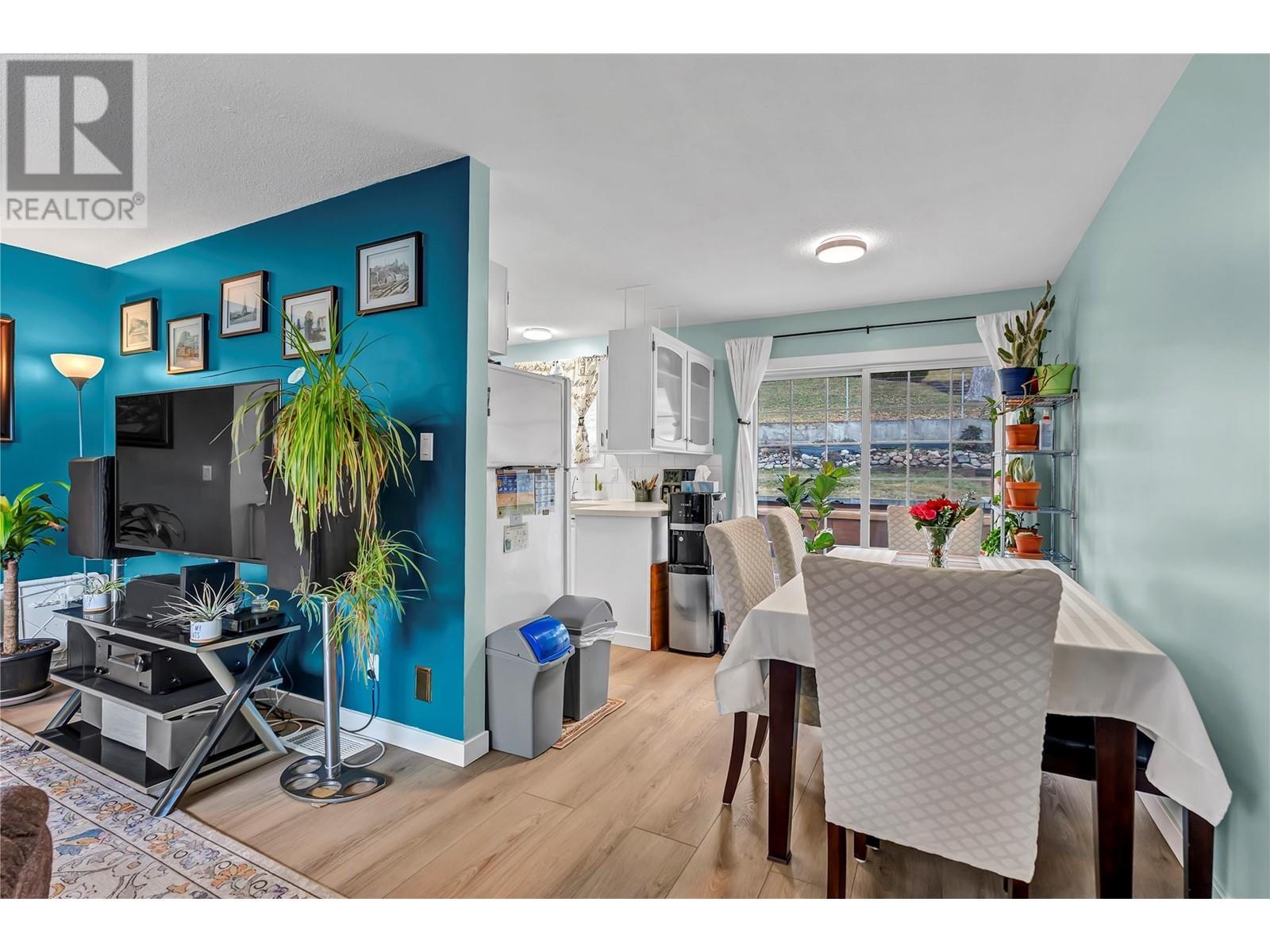 12818 Reynolds Avenue. Summerland, British Columbia