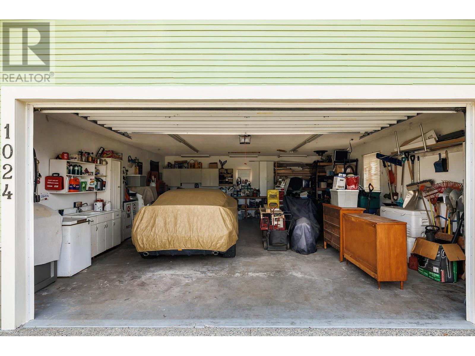 1024 Rutland Road. Kelowna, British Columbia