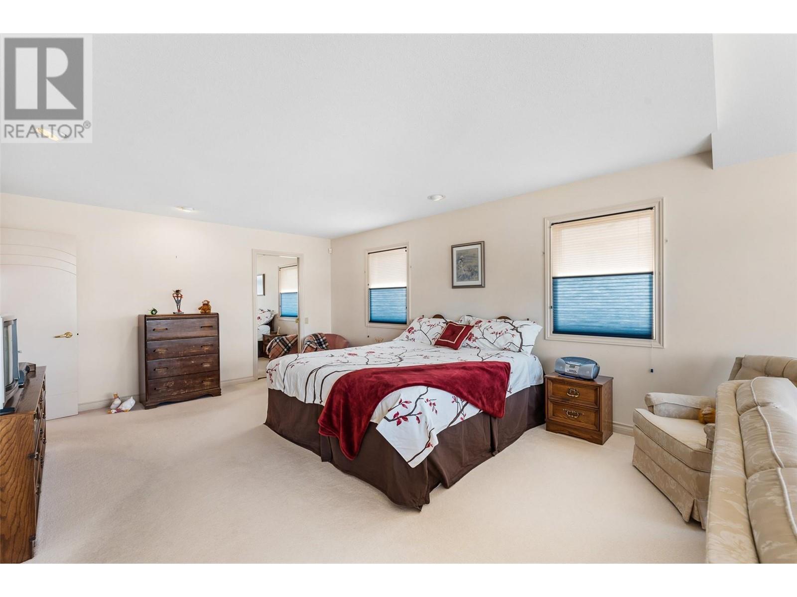 307 Sandpiper Court. Kelowna, British Columbia