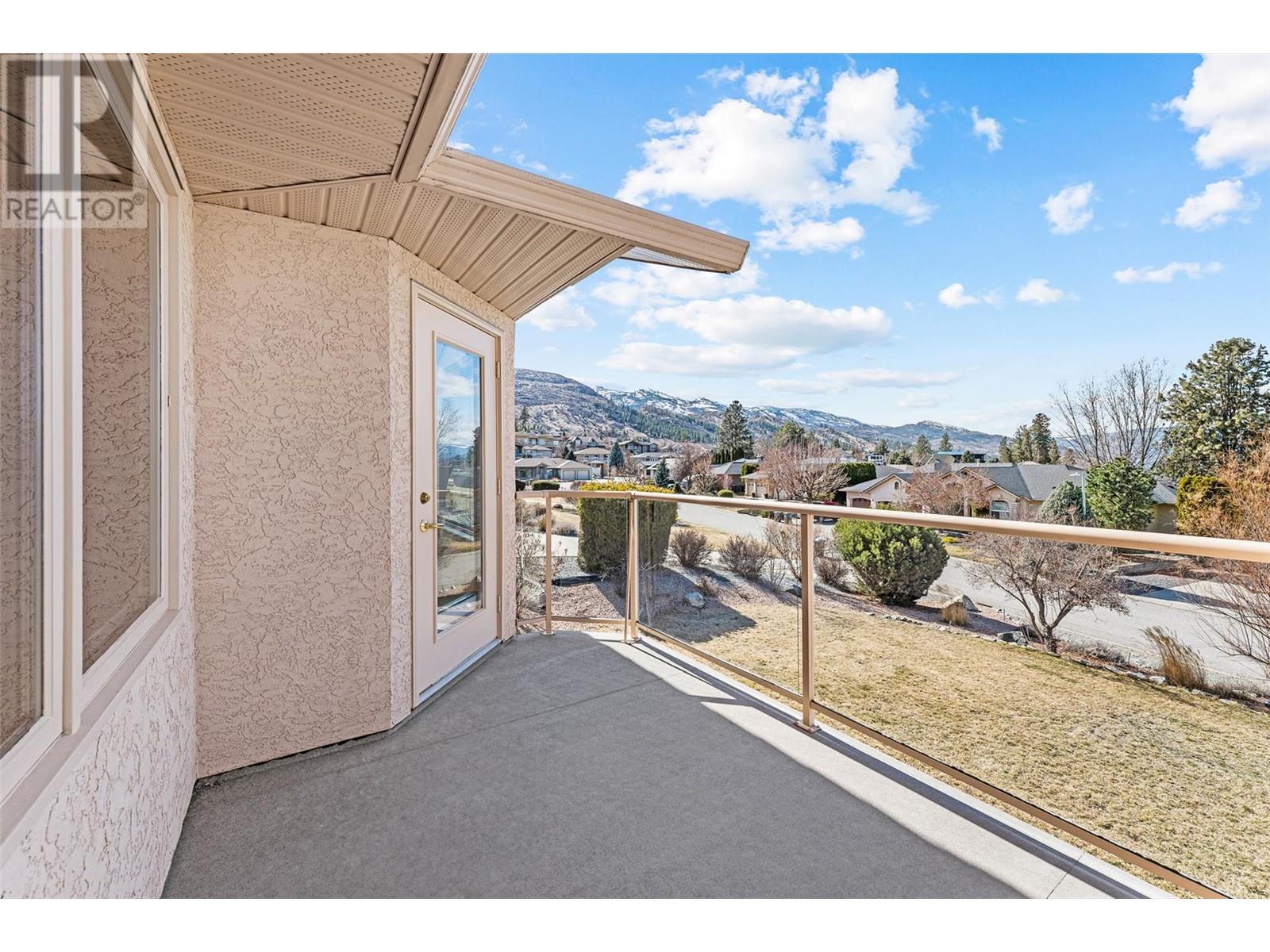 307 Sandpiper Court. Kelowna, British Columbia