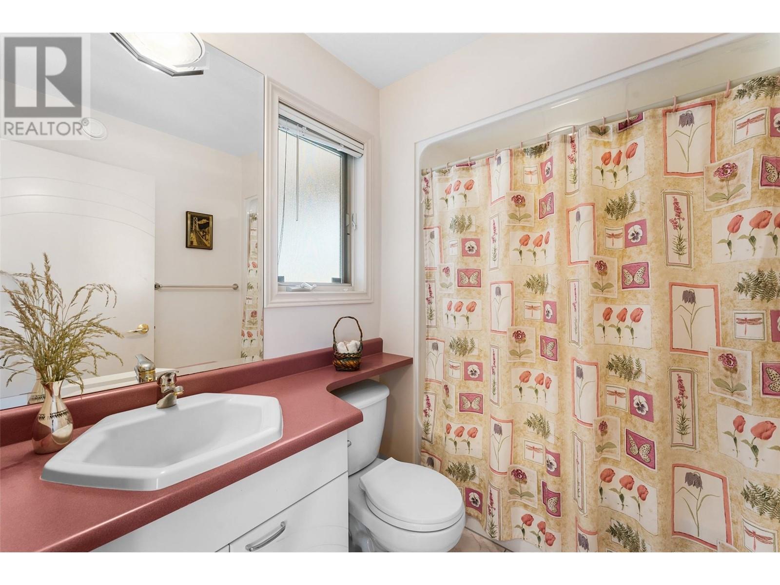 307 Sandpiper Court. Kelowna, British Columbia