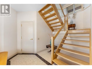 307 Sandpiper Court. Kelowna, British Columbia