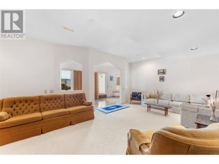 307 Sandpiper Court. Kelowna, British Columbia