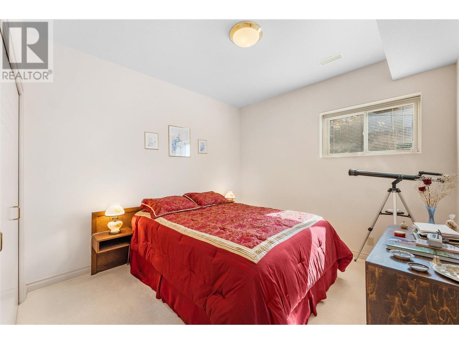 307 Sandpiper Court. Kelowna, British Columbia