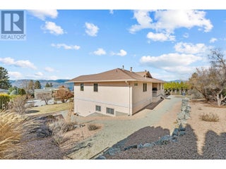 307 Sandpiper Court. Kelowna, British Columbia