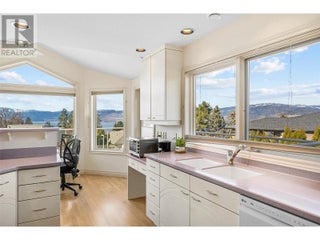 307 Sandpiper Court. Kelowna, British Columbia