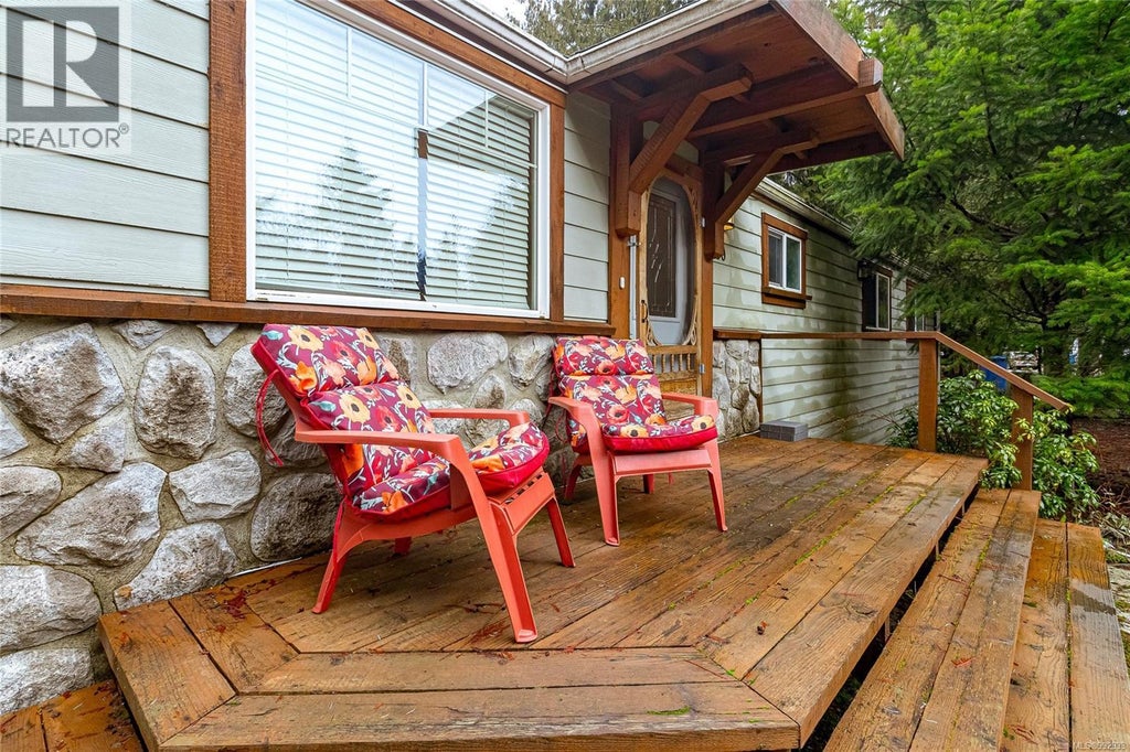 B30 920 Whittaker Road, Malahat