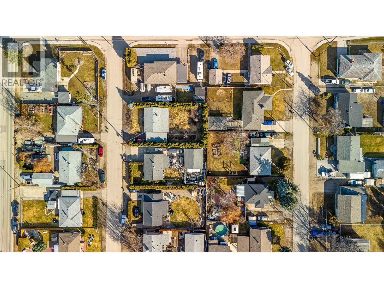 525 Mcdonald Road. Kelowna, British Columbia