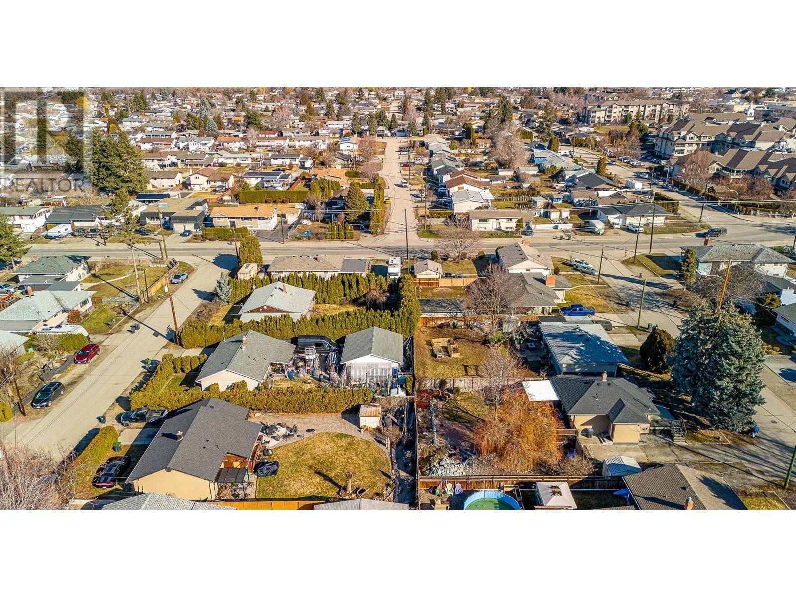 525 Mcdonald Road. Kelowna, British Columbia