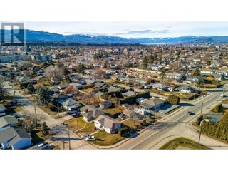 525 Mcdonald Road. Kelowna, British Columbia