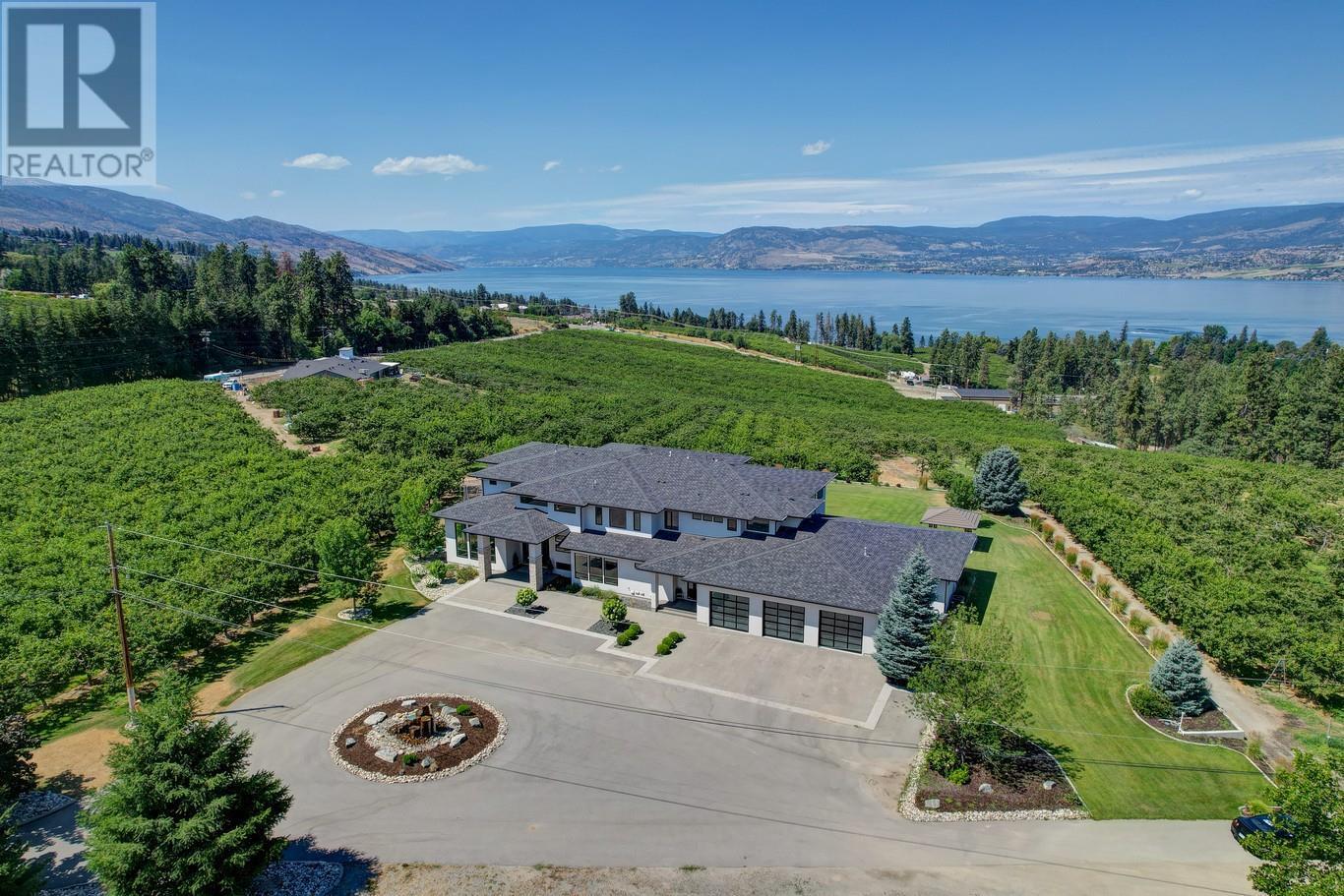 590 Barnaby Road. Kelowna, British Columbia