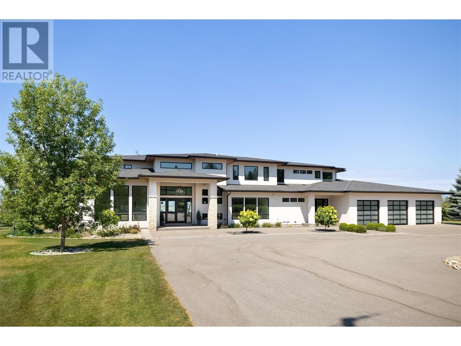 590 Barnaby Road. Kelowna, British Columbia