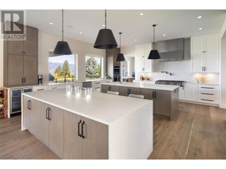 590 Barnaby Road. Kelowna, British Columbia