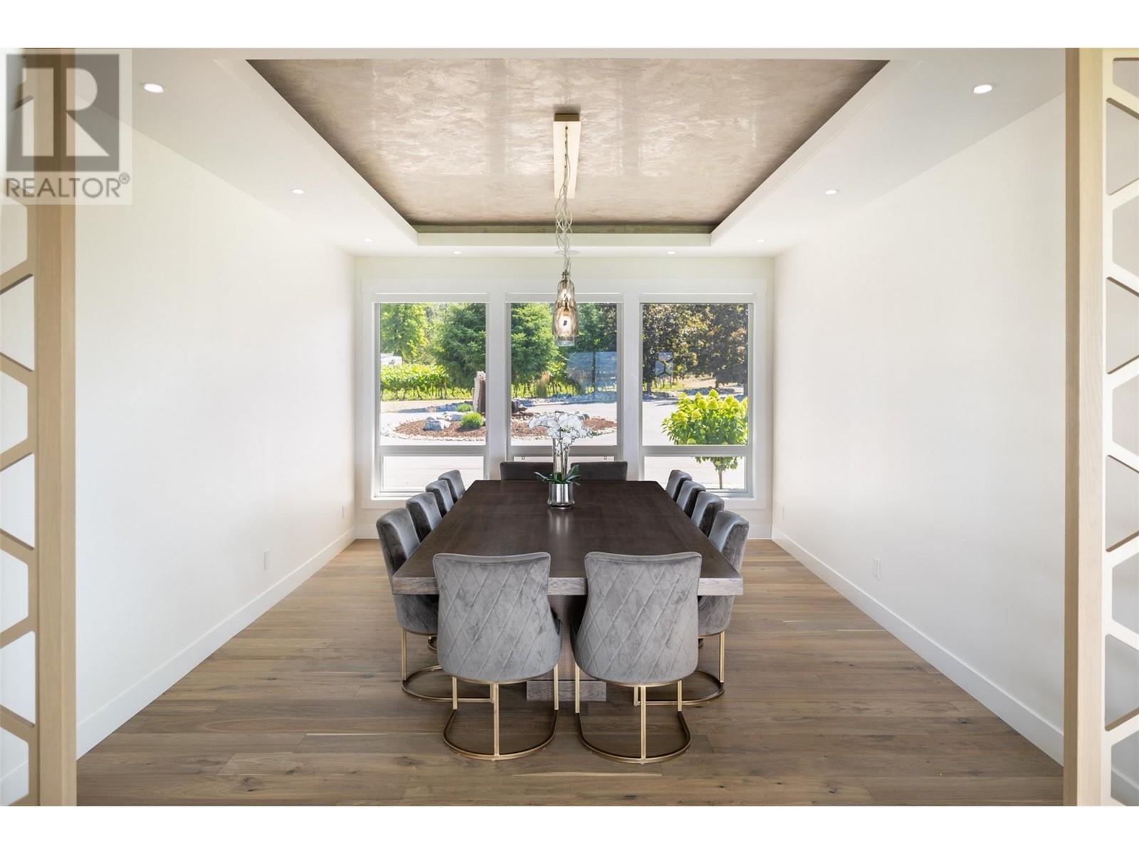 590 Barnaby Road. Kelowna, British Columbia