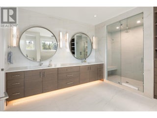 590 Barnaby Road. Kelowna, British Columbia