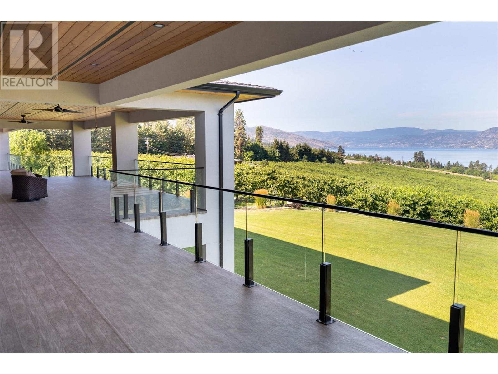 590 Barnaby Road. Kelowna, British Columbia