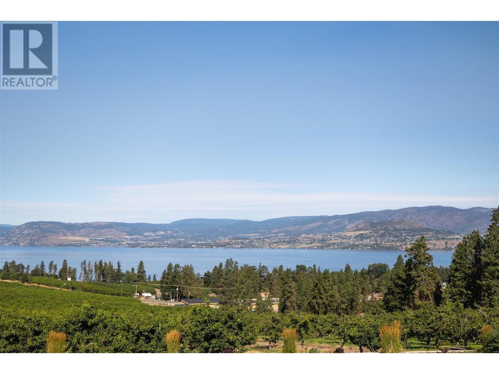 590 Barnaby Road. Kelowna, British Columbia