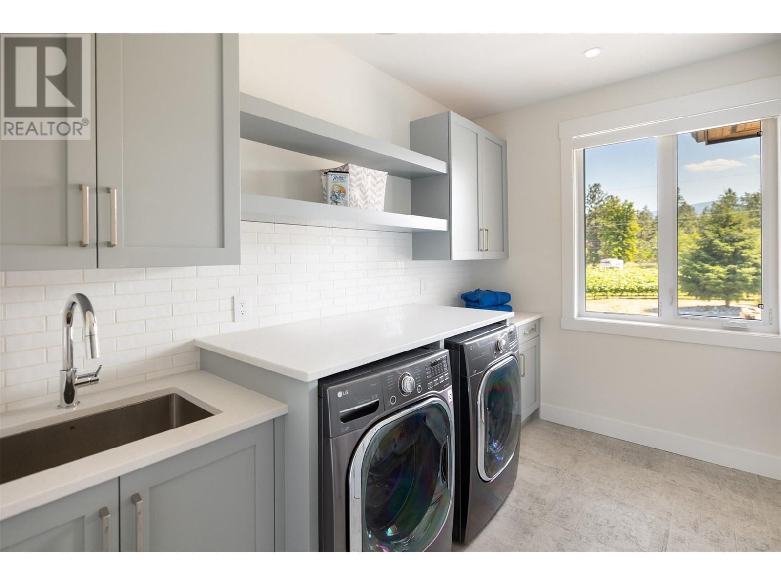 590 Barnaby Road. Kelowna, British Columbia