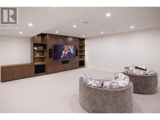 590 Barnaby Road. Kelowna, British Columbia