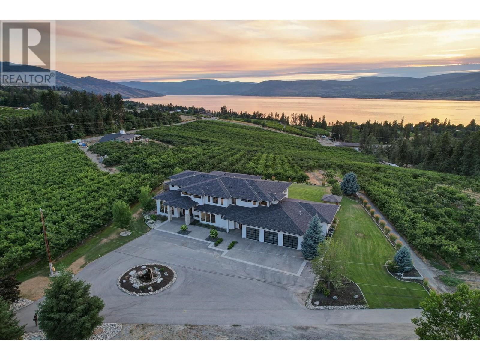 590 Barnaby Road. Kelowna, British Columbia