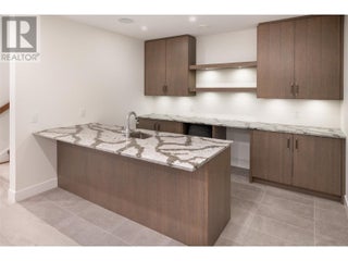 590 Barnaby Road. Kelowna, British Columbia