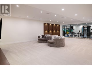 590 Barnaby Road. Kelowna, British Columbia