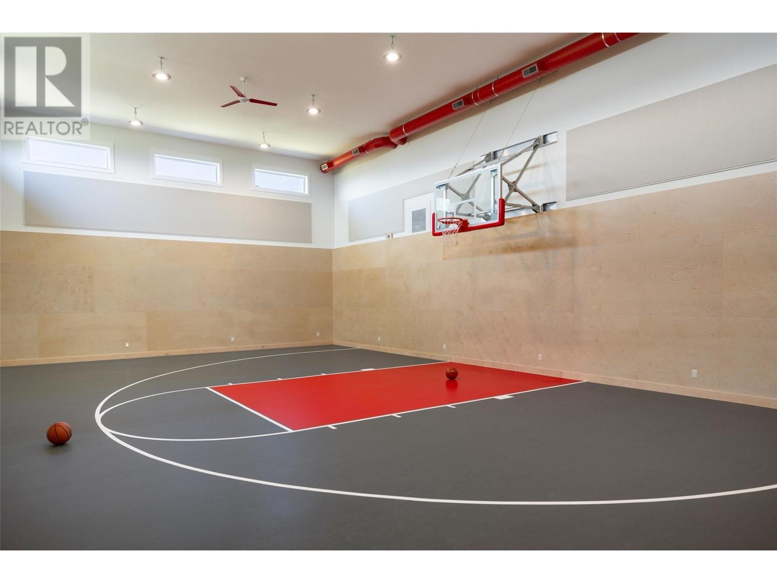 590 Barnaby Road. Kelowna, British Columbia