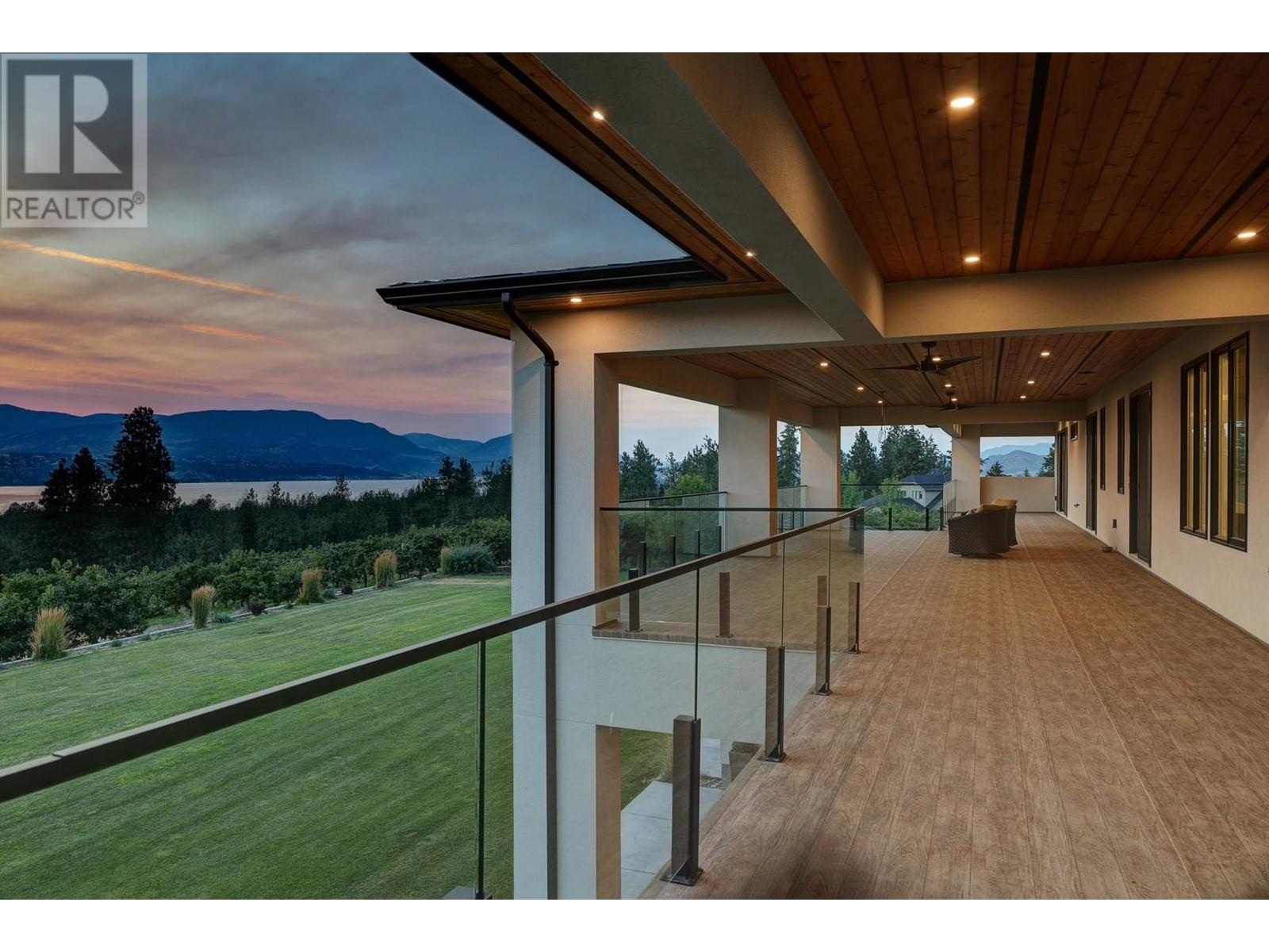 590 Barnaby Road. Kelowna, British Columbia