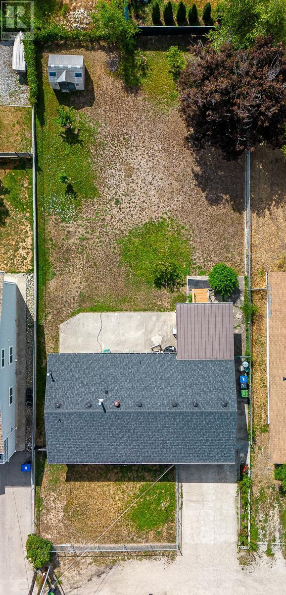 390 Asher Road. Kelowna, British Columbia