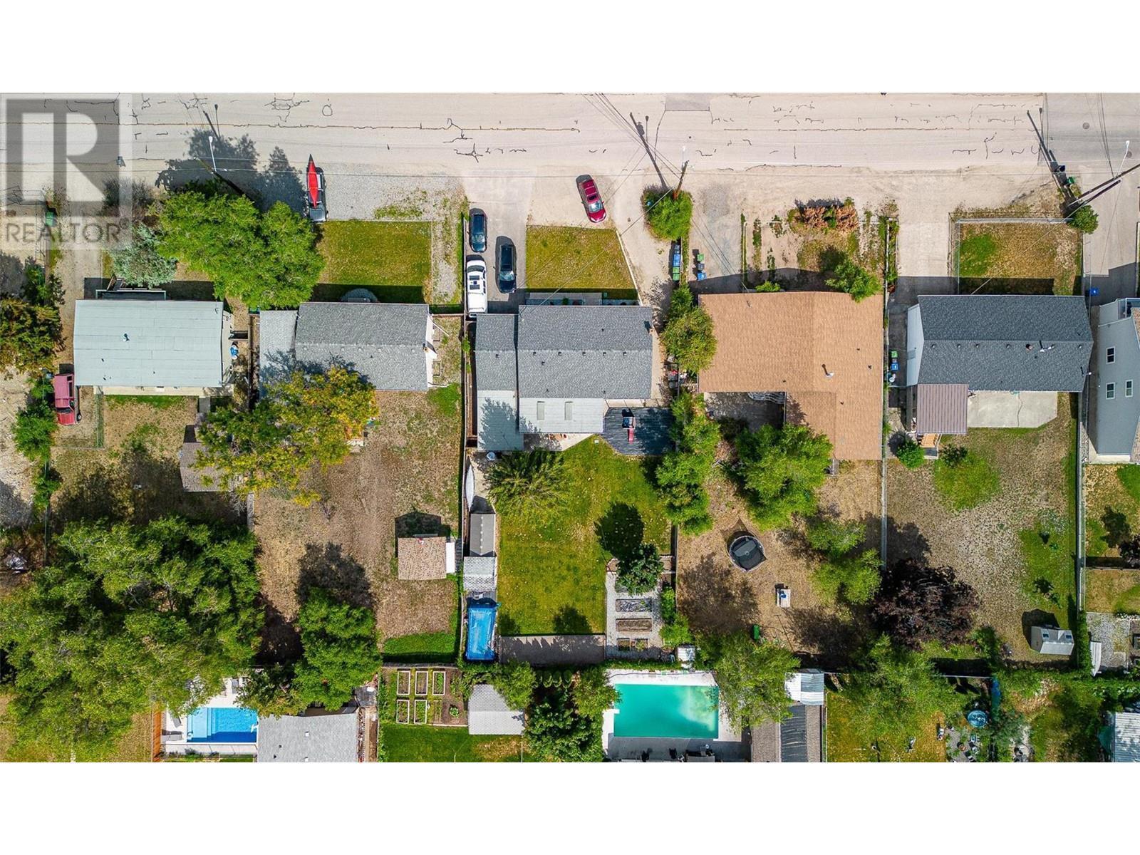 390 Asher Road. Kelowna, British Columbia