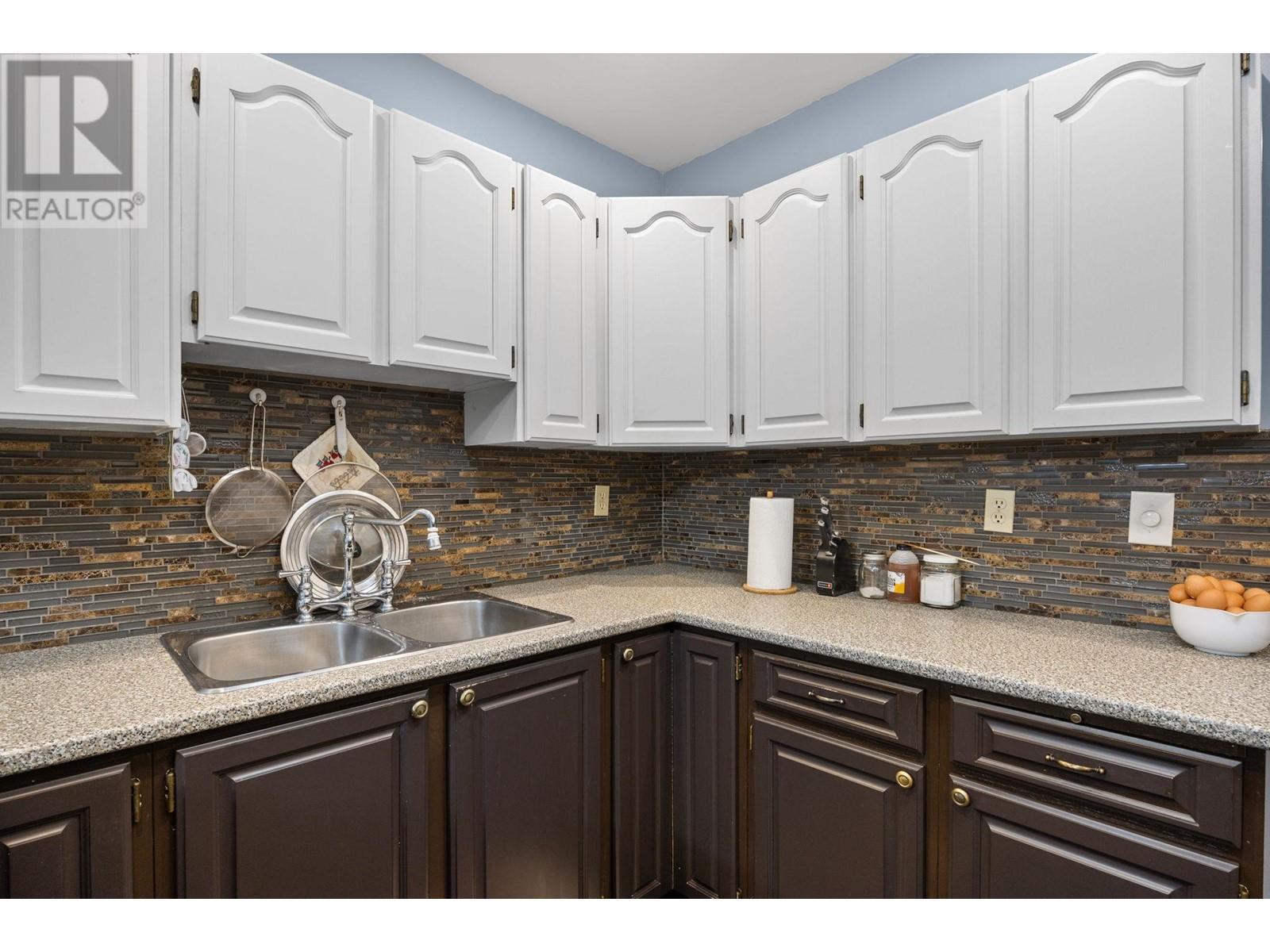 2110 Hoy Street Unit# 206. Kelowna, British Columbia