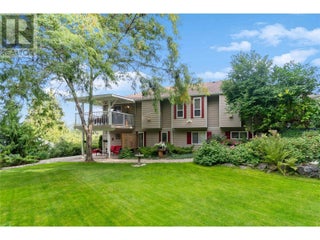 2847 Walsh Road. Sorrento, British Columbia