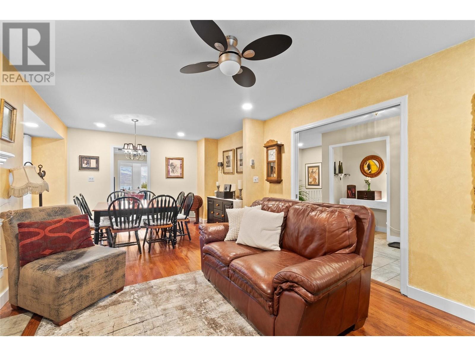 2847 Walsh Road. Sorrento, British Columbia