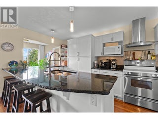 2847 Walsh Road. Sorrento, British Columbia