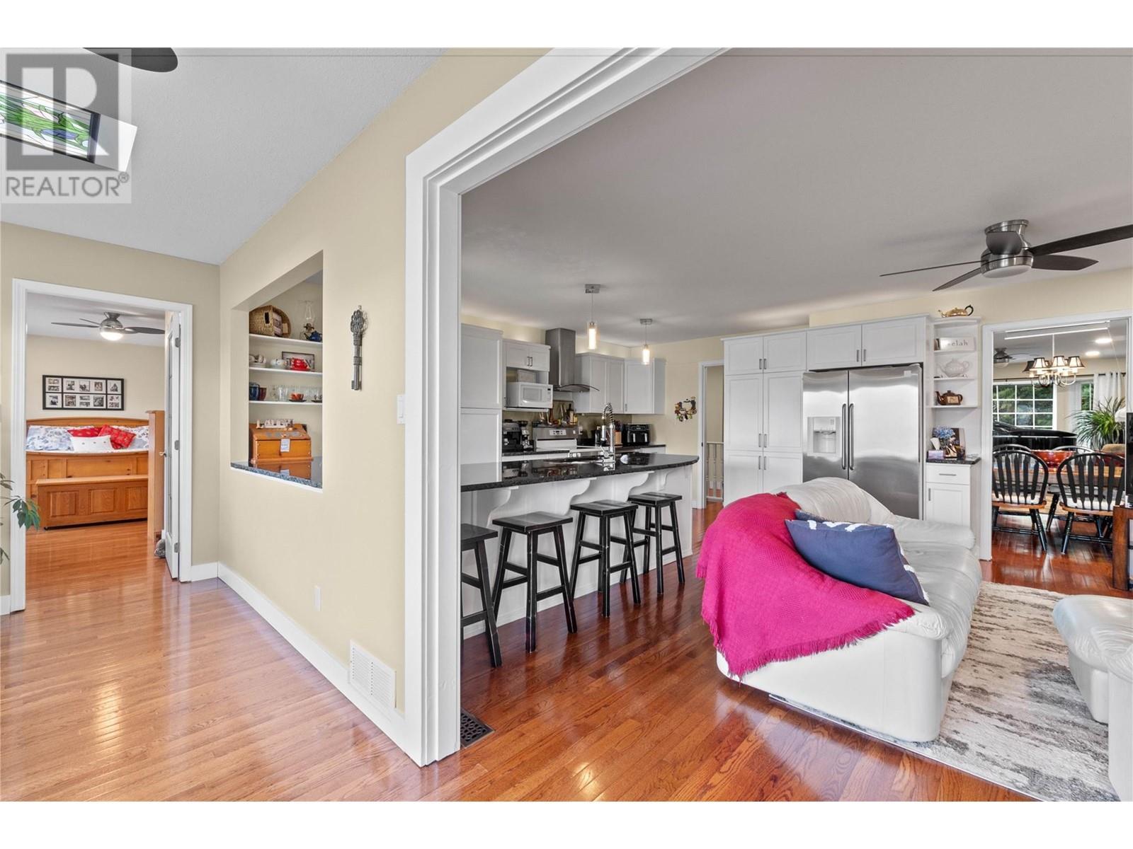 2847 Walsh Road. Sorrento, British Columbia