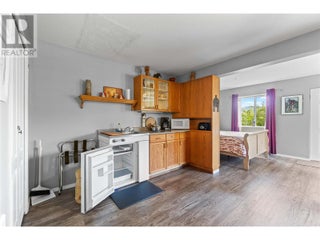 2847 Walsh Road. Sorrento, British Columbia