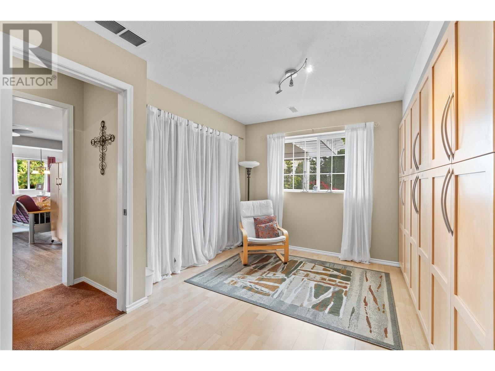 2847 Walsh Road. Sorrento, British Columbia