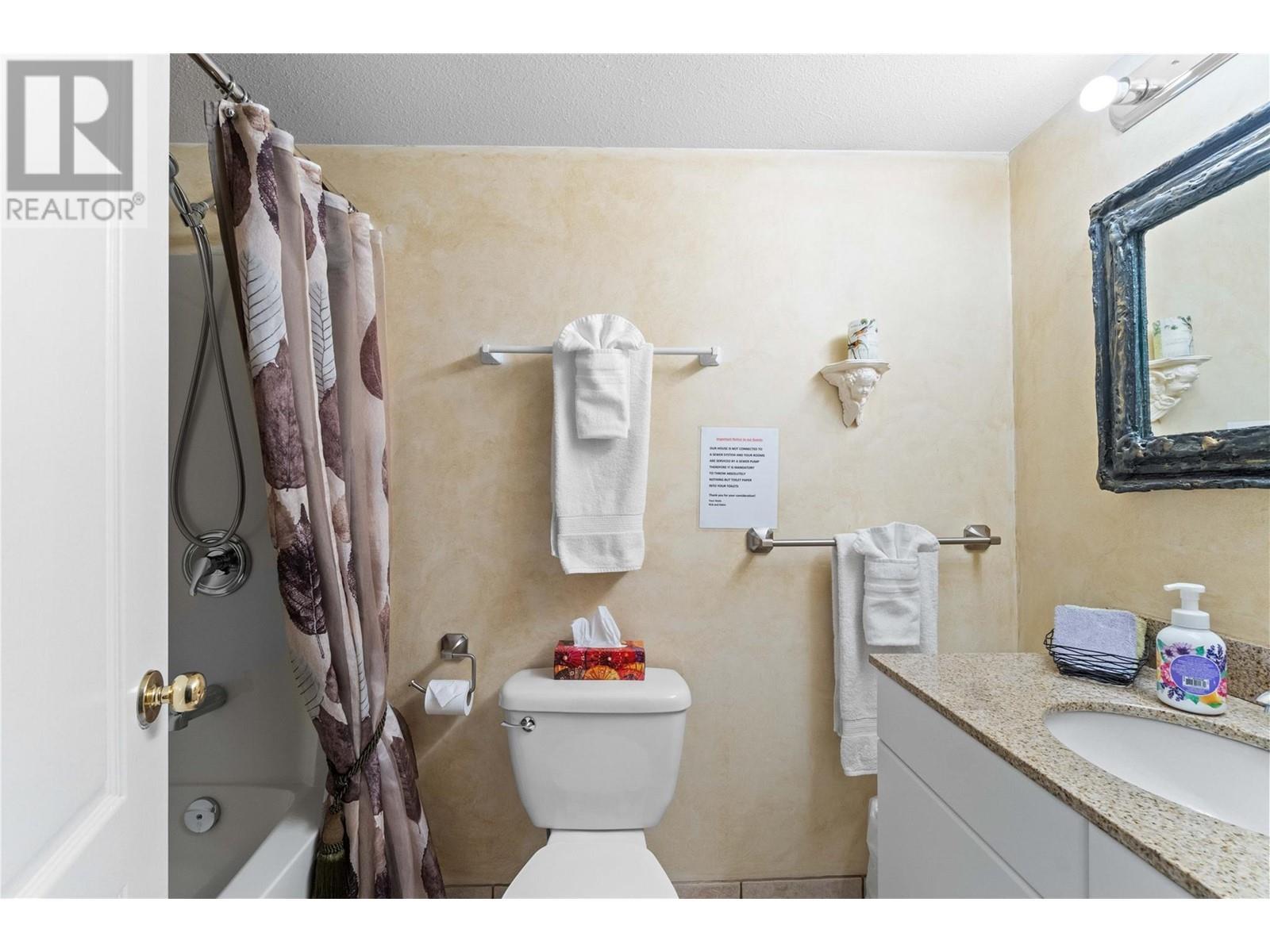 2847 Walsh Road. Sorrento, British Columbia