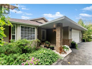 2847 Walsh Road. Sorrento, British Columbia